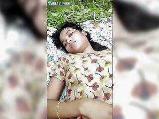 Indian cutie gets fucked by possessor of big cock